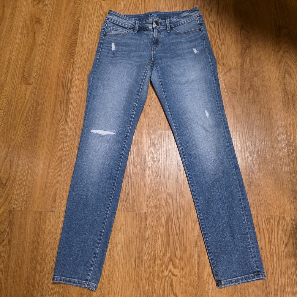 LOFT Curvy Skinny Jeans Light Wash Distressed Women's Size 25/0
